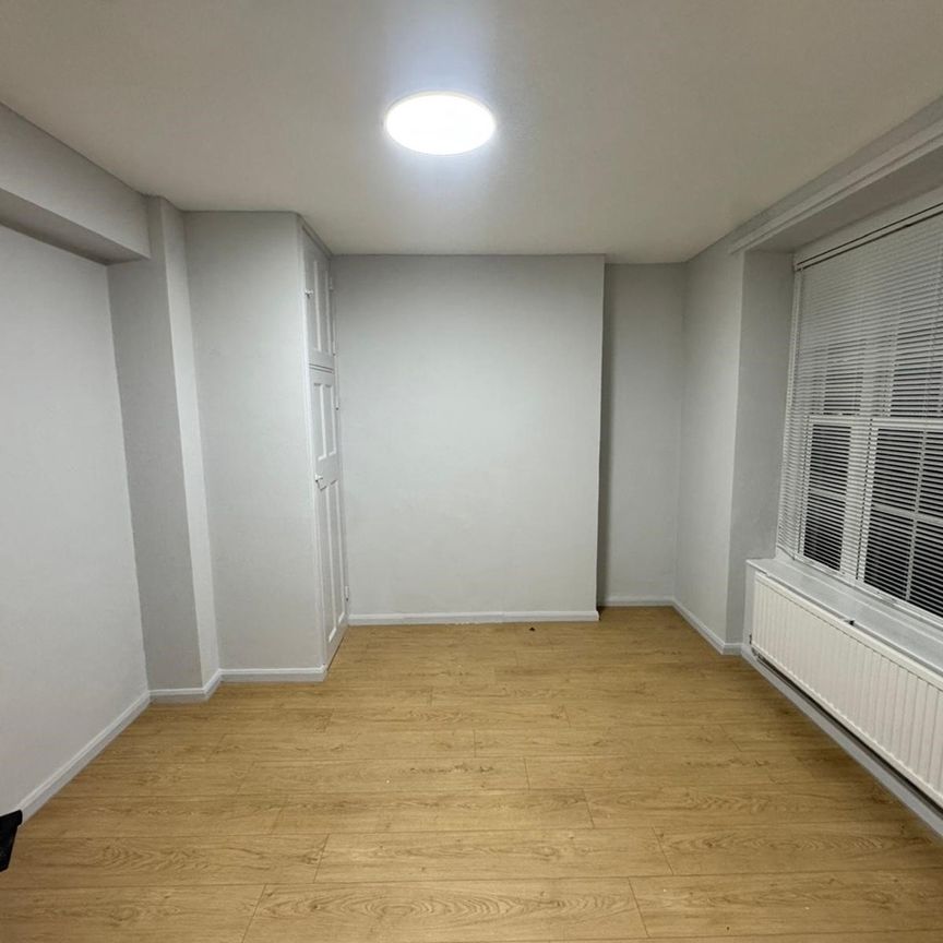 2 Bed Flat, Tottenhall, NW1 - Photo 1