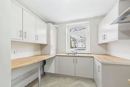 141 Merville Garden Village, Newtownabbey, BT37 9TN - Photo 3