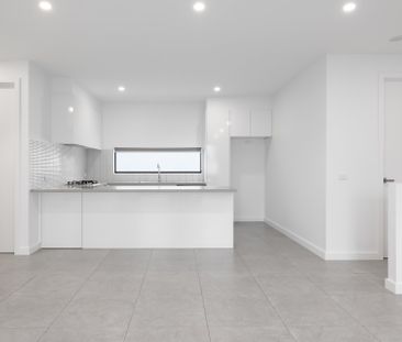 AS NEW TOWNHOUSE - MODERN STYLE LIVING - Photo 4