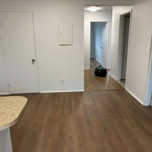 Beau 41/2 à Laval 5 minutes du métro - Photo 2