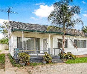 2 Epping Close, Cambridge Park - Photo 5