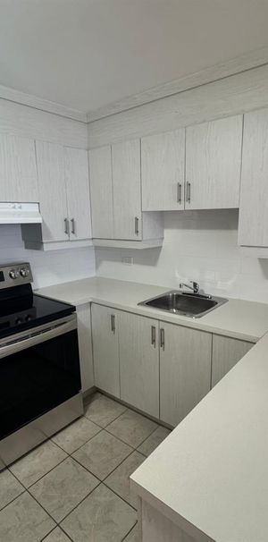 Appartement Montréal-Nord (Montréal) À Louer - Photo 1