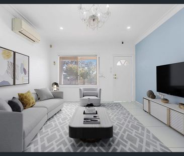 Fantastic 4 Bedroom Family Home! - Photo 1