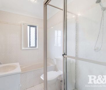 Charming 3 Bedroom Family Home - Photo 5