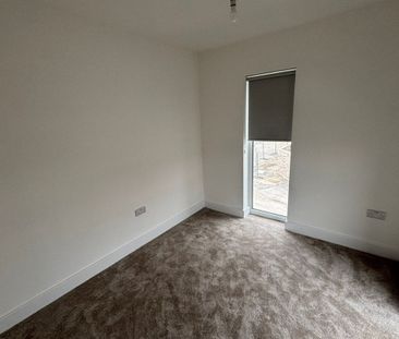 Maple Wood Close - Photo 3