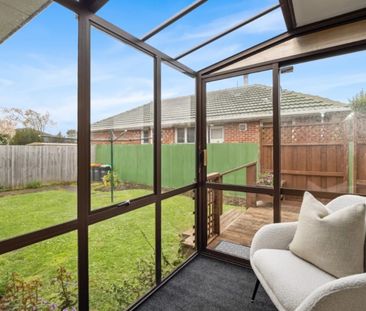 Sunny and Superb - Photo 1