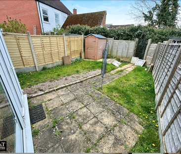 2 bedroom semi-detached house to rent - Photo 4