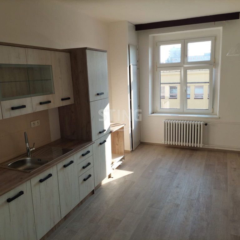 Byt 3+1 k pronájmu, Pardubice / Zelené Předměstí, ulice Železničního pluku - Фото 1