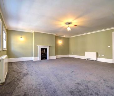 3 bedroom apartment to rent - Photo 1