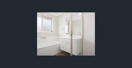 Executive family home - Photo 5