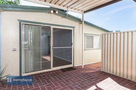 1 Bedroom Granny Flat with fully fenced yard - Photo 3