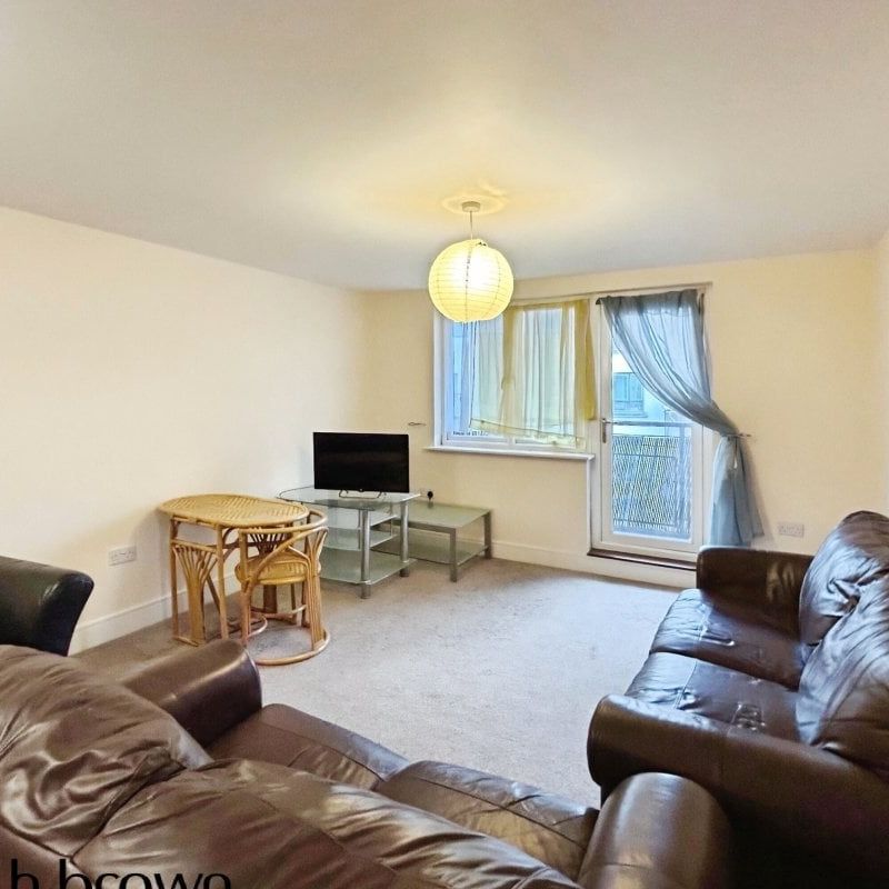 Yeoman Close - Photo 1