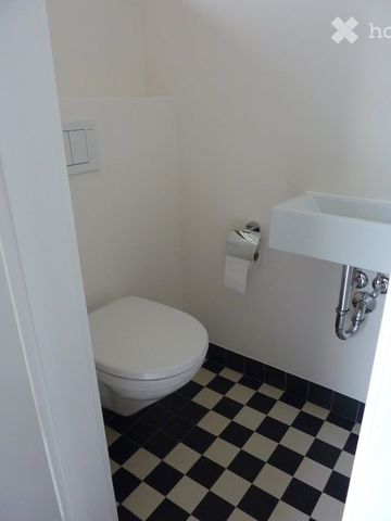 Stilvoll renoviertes einseitig angebautes EFH zu vermieten! - Photo 3