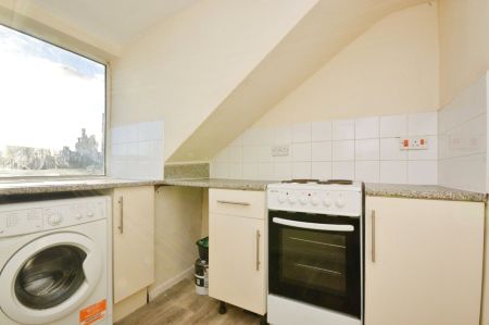 Hill Park Crescent, Plymouth, Devon, PL4 - Photo 5