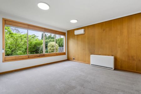 Comfortable Living in a Quiet Glen Iris Street - Photo 4