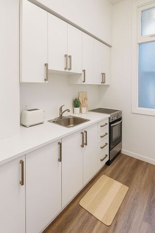 212 1/2 & 216 1/2 Bank Street, Centretown, Ottawa, ON - Photo 2