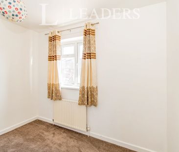 3 bedroom house to rent Monks Way, Eastleigh, SO50 - Photo 2