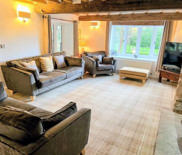 5 bedroom detached house to rent - Photo 2