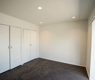 Fresh, Bright & Ready to Move In! - Photo 4