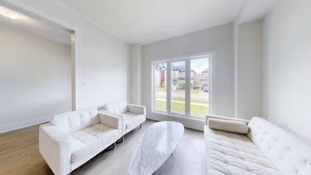 For Lease - 1357 Harrington Street, Innisfil, Ontario - Photo 2