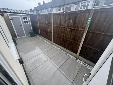 Studio to rent - Photo 4