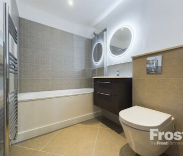 Chaucer Road, Ashford, Middlesex,TW15 - Photo 3