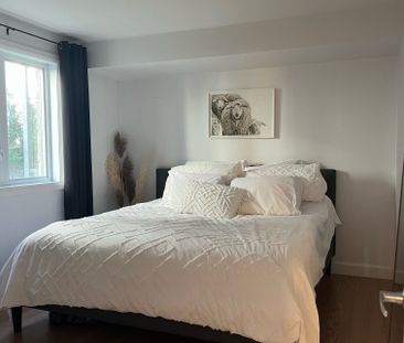 Superbe grand 3 1/2 style condo Ste-Foy Air Clim, Libre - Photo 6