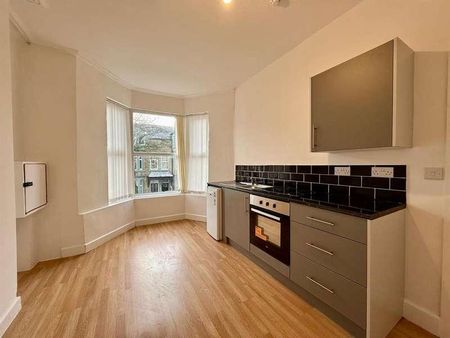 Westminster Road, Morecambe, LA3 - Photo 5