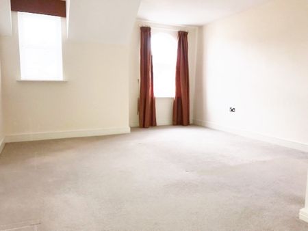 The Poplars, Lytham - Photo 5