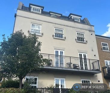 2 bedroom penthouse to rent - Photo 3