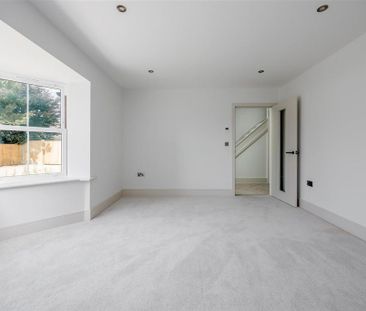 4 bedroom detached house to rent - Photo 1