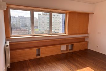 Apartamento T2 para Arrendamento no Palácio da Enseada em Matosinhos