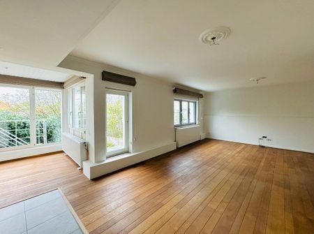 Ruim duplex-appartement in het hart van Bornem. - Photo 3