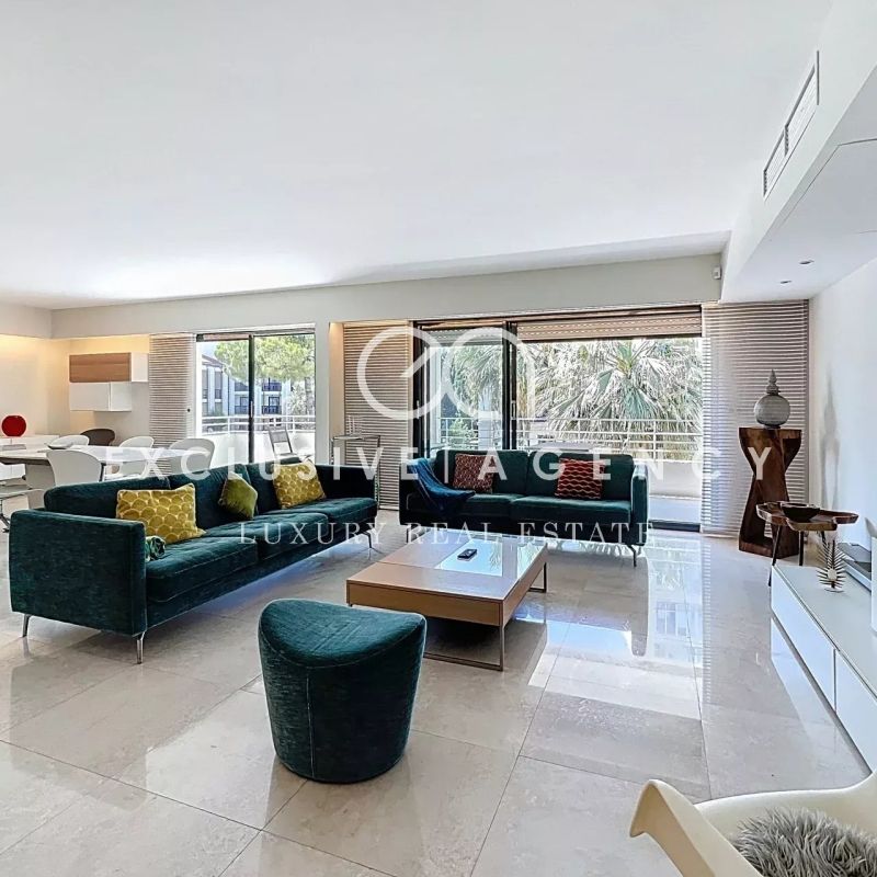 CANNES LOCATION MEUBLÉE À L'ANNÉE APPARTEMENT 6 PIÈCES 233m² – TERRASSE 36m² - Photo 1