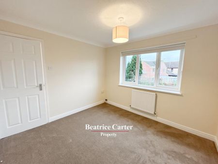 3 bedroom detached house to rent - Photo 3