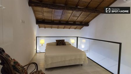 rome, Lazio 00186 - Photo 2