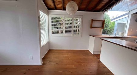 Lovely family home - Photo 5