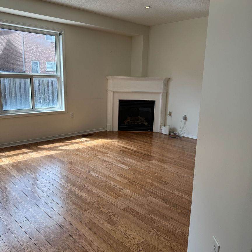 For Lease - 58 Brentcliff Drive Unit# Upper, Brampton, Ontario - Photo 1