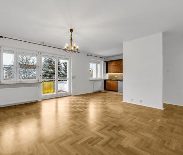 Przestronny, klimatyczny apartament na Ursynowie - Zdjęcie 1