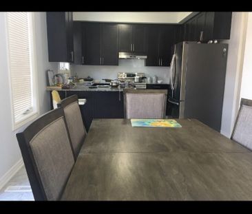 For Lease - 5 Exhibition Crescent, Brampton, Ontario - Photo 5