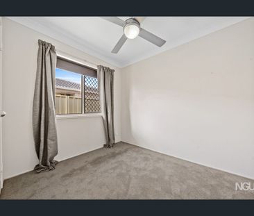 Spacious Family Home with Covered Outdoor Area - Photo 3