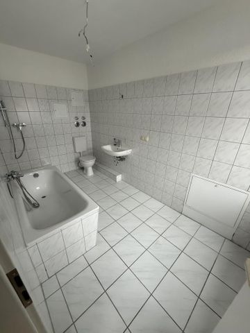 Attraktive 4-Zimmer-Etagenwohnung in Magdeburg  96 m² auf 4. Etage rechts - Foto 4