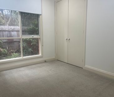 3/4 MacGowan Ave, Glen Huntly VIC 3163 - Apartment For Rent | Domain - Photo 2