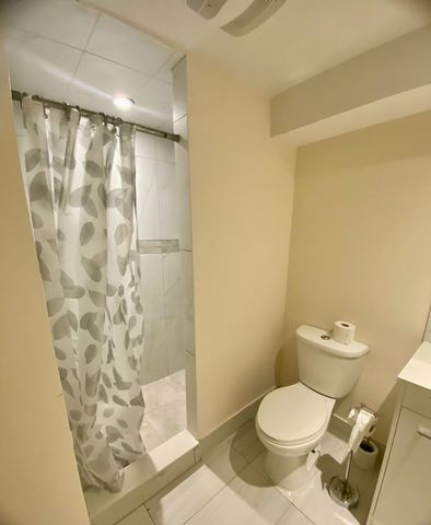 For Lease - 18 King George Road Unit# Basement, Toronto, Ontario - Photo 4