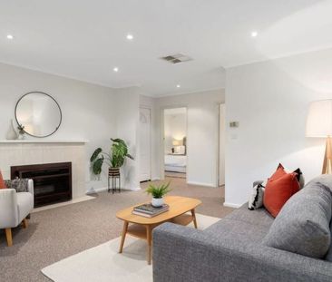 544 Colleen Place, Lavington - Photo 2