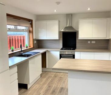 3 bedroom terraced house to rent - Photo 6