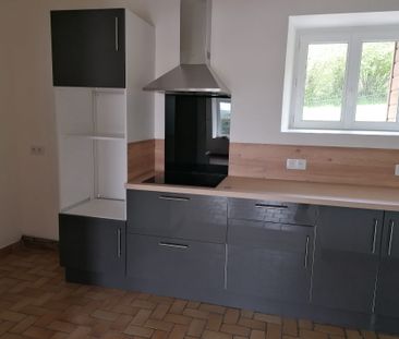 Location Maison 6 pièces 110m² CERISY LA SALLE 50210 - Photo 3
