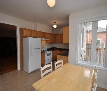 For Lease - 571 Vellore Woods Boulevard, Vaughan, Ontario - Photo 4