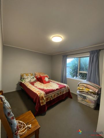 121 Mahia Road, Wattle Downs, Manukau City - Photo 3
