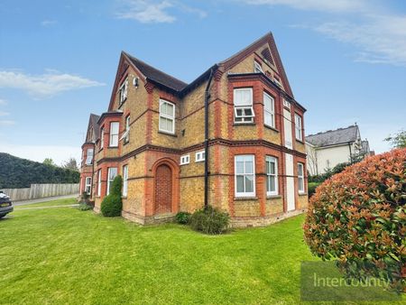 Chantry Mount, CM23, Bishop'S Stortford - Photo 3